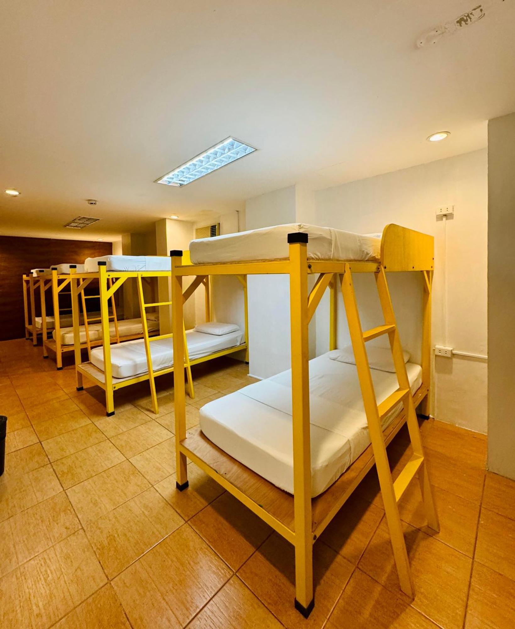 סן פדרו מקאטי Cheese Hostel Manila מראה חיצוני תמונה